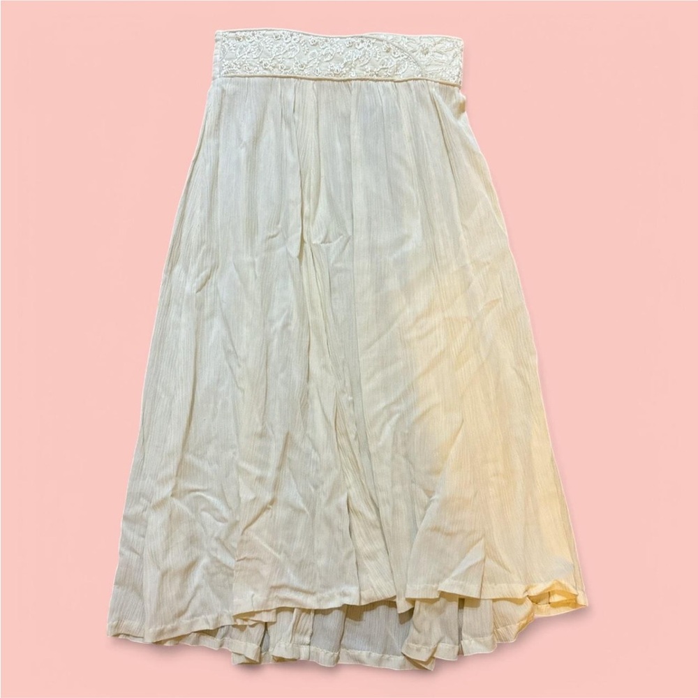 White High-Low Bead Embroidered Maxi Skirt for Luxury in Comfort